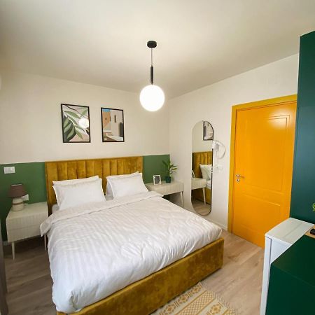 Three Doors Apartments, Papaya 1-Bedroom Apartment Τίρανα Εξωτερικό φωτογραφία