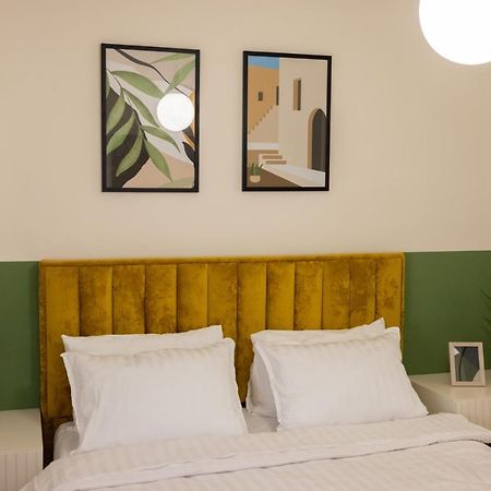 Three Doors Apartments, Papaya 1-Bedroom Apartment Τίρανα Εξωτερικό φωτογραφία