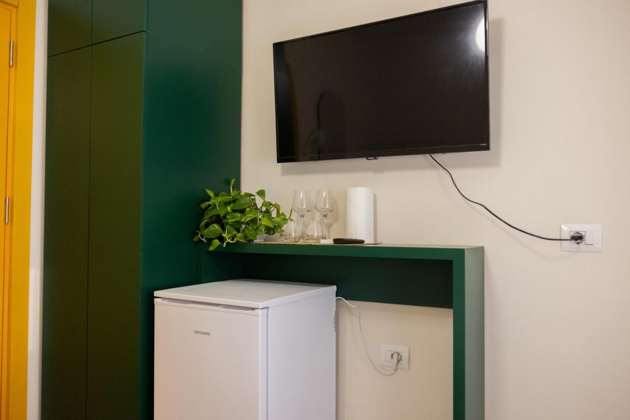 Three Doors Apartments, Papaya 1-Bedroom Apartment Τίρανα Εξωτερικό φωτογραφία