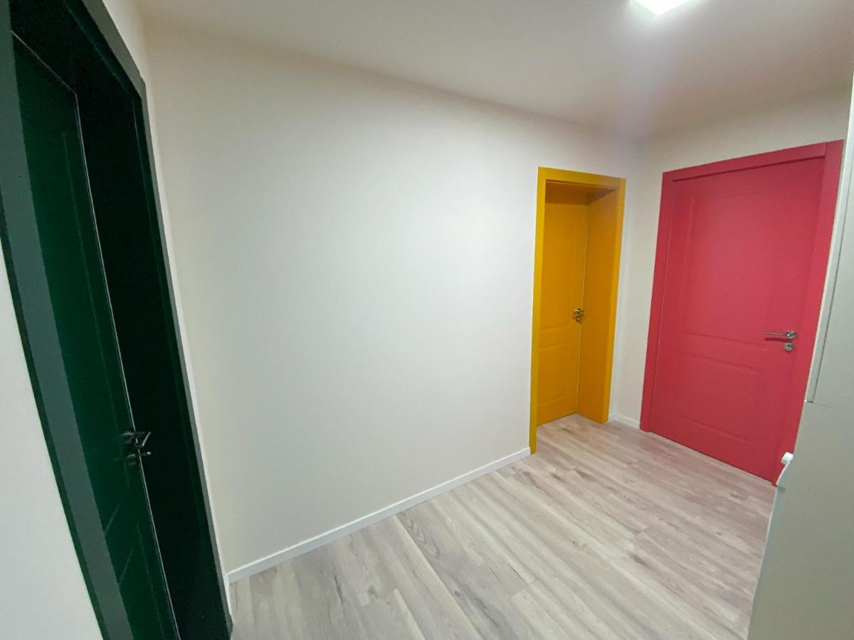 Three Doors Apartments, Papaya 1-Bedroom Apartment Τίρανα Εξωτερικό φωτογραφία